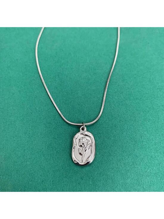 Jewelry - Rose Pendant Stainless steel Silver necklace. Rope chain. Unisex. Fits 16-18